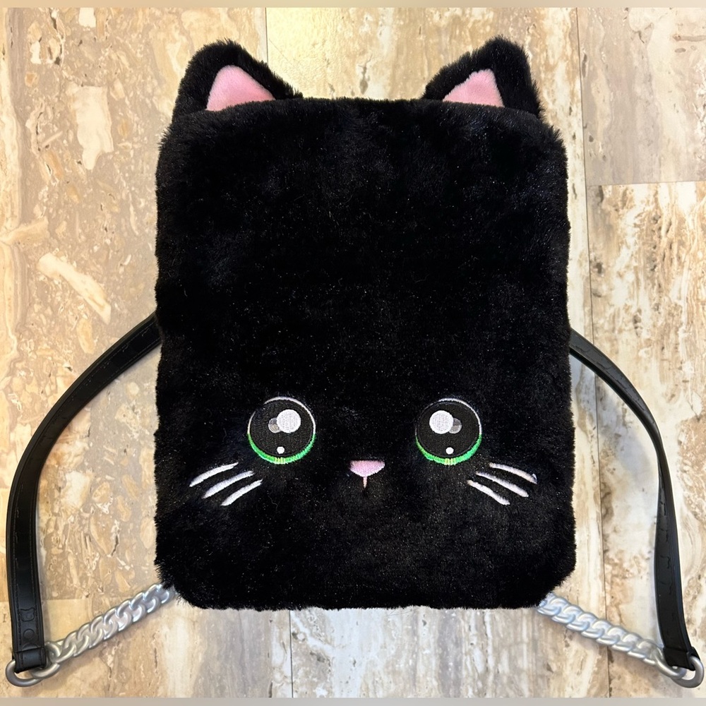 Nanana! Surprise 3-in-1 Backpack Bedroom Playset With Black Kitty Doll. - Picture 6 of 11